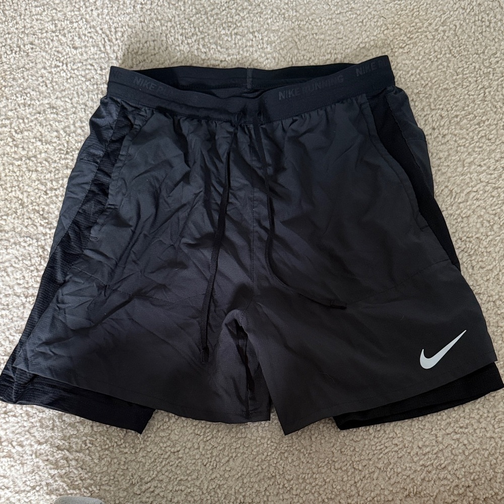 Nike Men's Dark Gray and Black Athletic Shorts